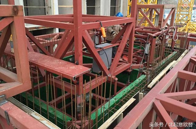 空中造楼机制造现场